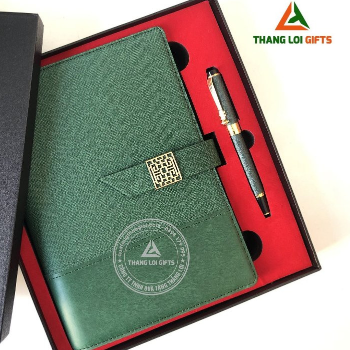 

Set Hadiah Buku Catatan dan Pena Premium dengan logo bisnis tercetak - nama terukir berdasarkan permintaan |VxkYuDfn|