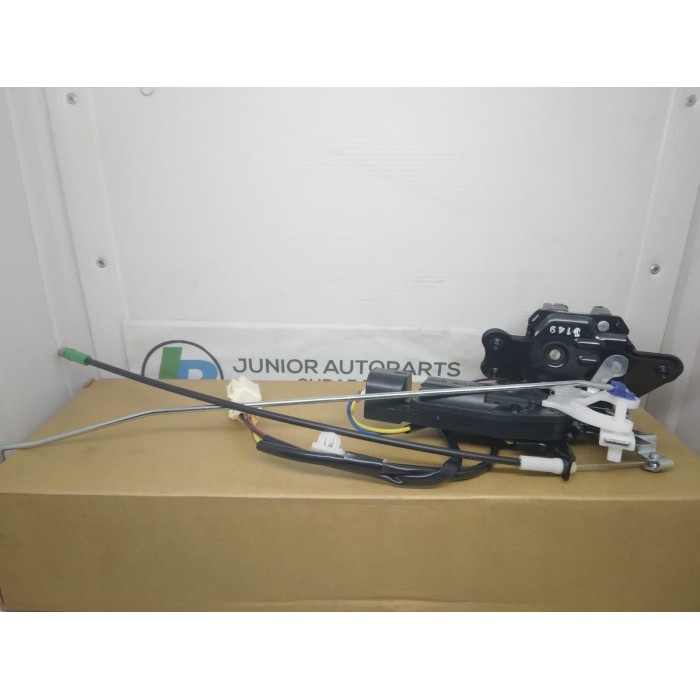 HARGA DISC - Door Lock Bagasi/Kunci Pintu Bagasi Toyota Innova KC