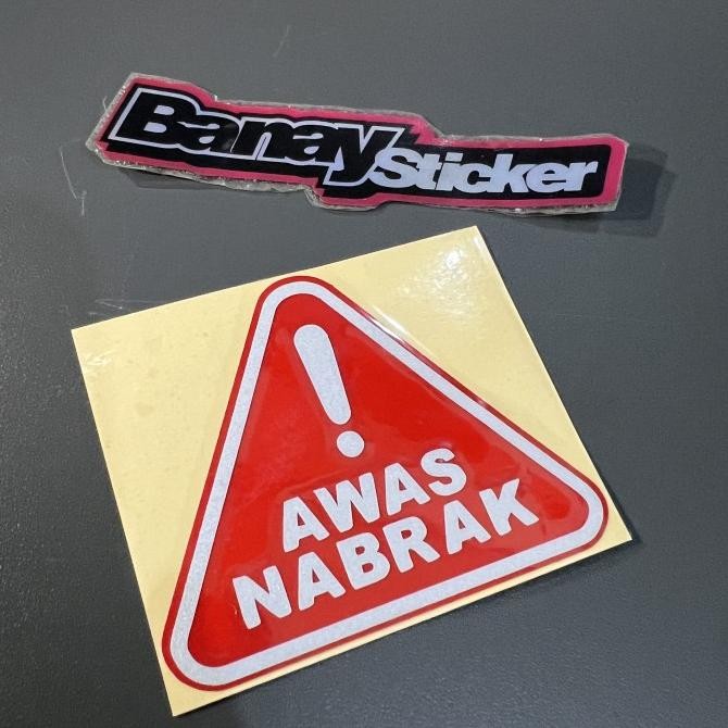 

Sticker Jaga Jarak Stiker Awas Nabrak Cutting