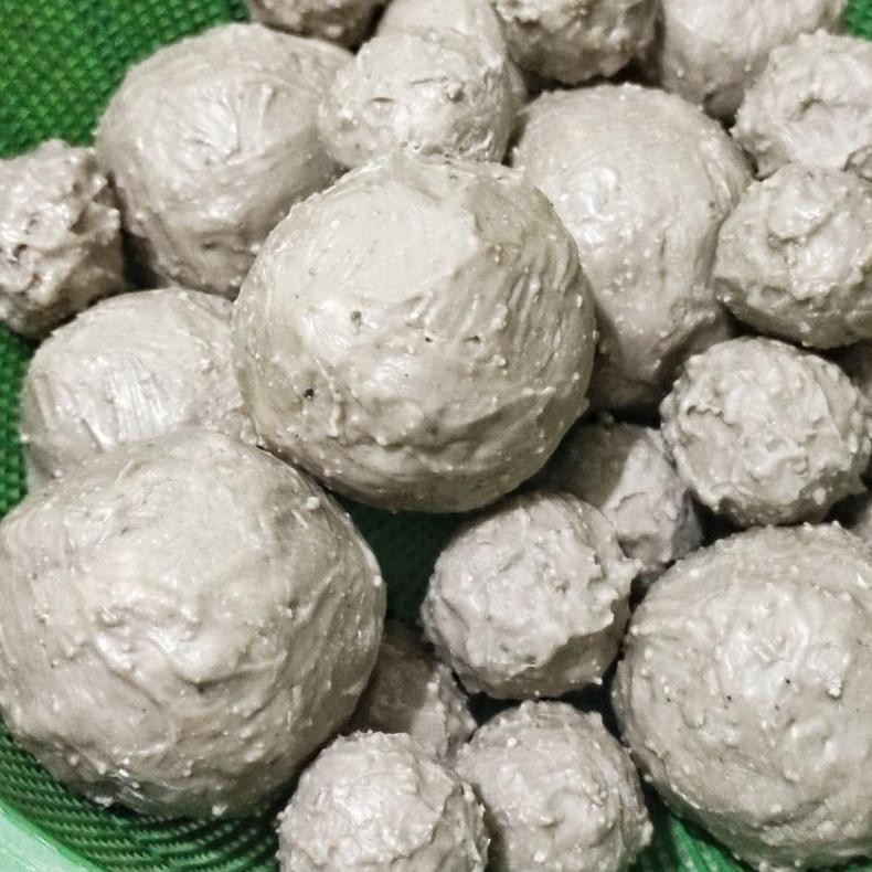 

Replika Makanan Baso Mentah / Dummy Makanan Bakso / Baso Palsu / Mainan Anak / Edukasi Anak / Dekorasi Meja Makan / Display Restaurant Murah