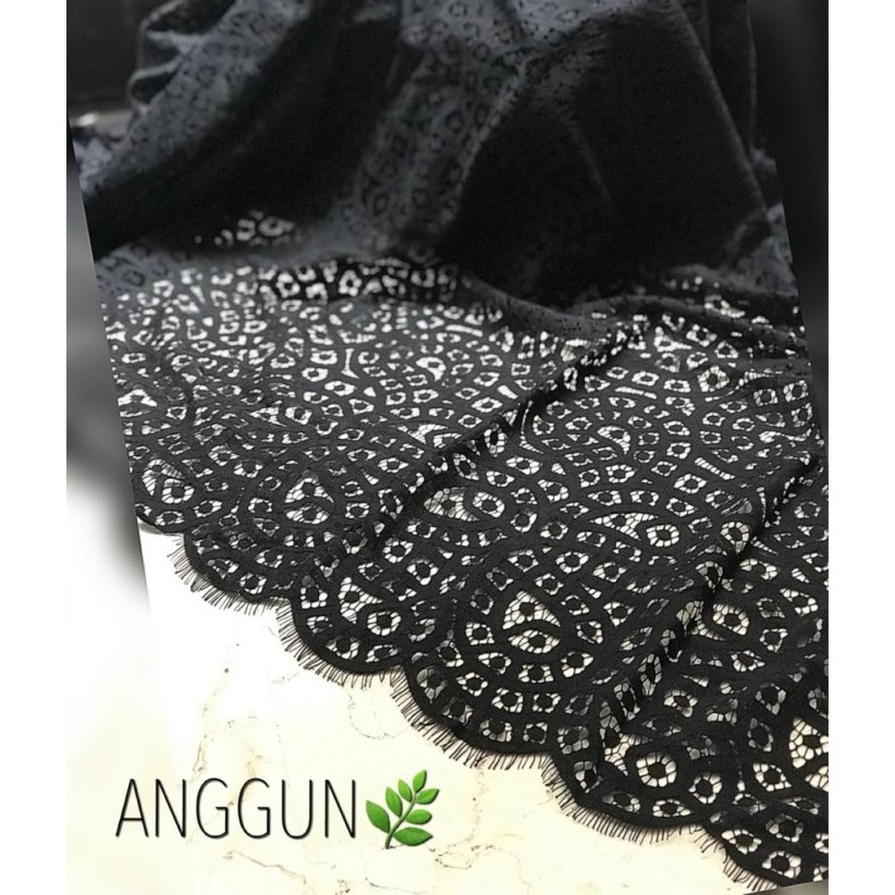 Kain Brokat Bahan Brukat Panel 2 Sisi Lain Hitam