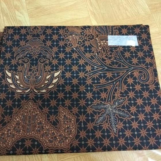 kain batik tulis motif wahyu tumurun latar truntum
