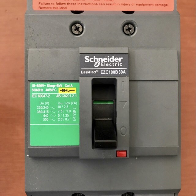 Schneider Nfb Ezc100B3030