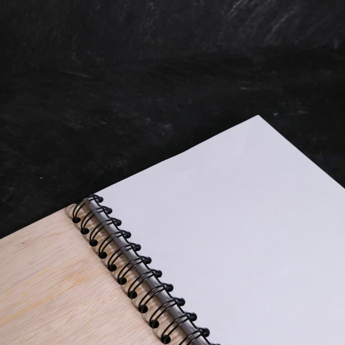 

Wooden Notebook/ Buku Tulis/ Buku Catatan/ Jurnal B5