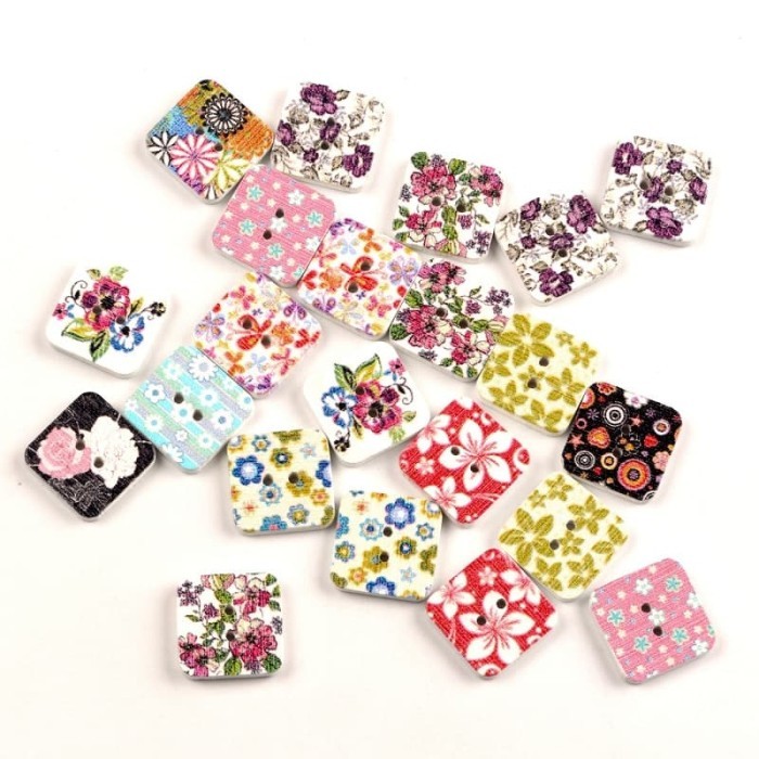 

PV673 Kancing Kayu Dua Lubang - Flower Pattern Square Shape (10pcs) OBRAL