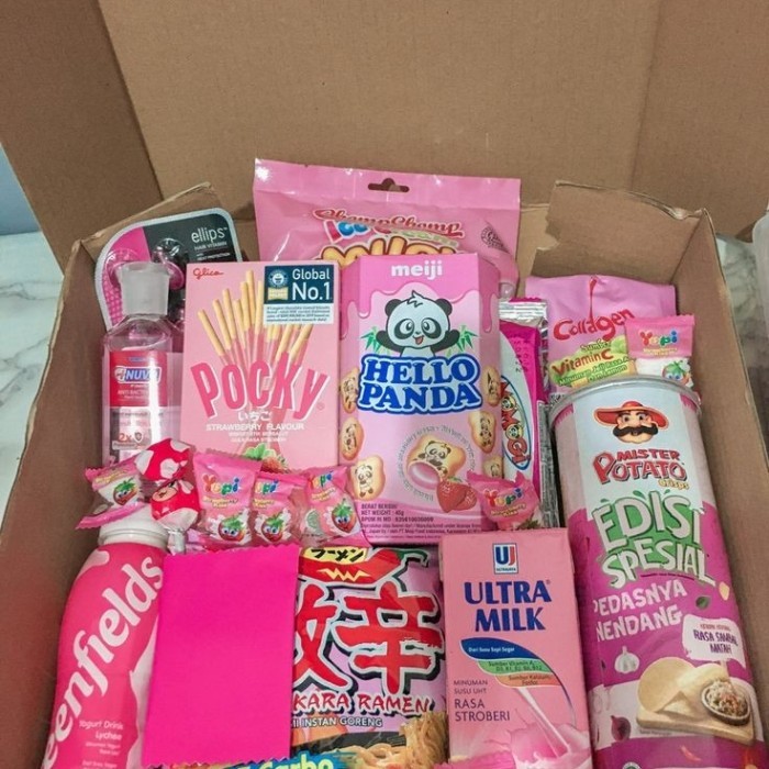 

box gift snack!! no request