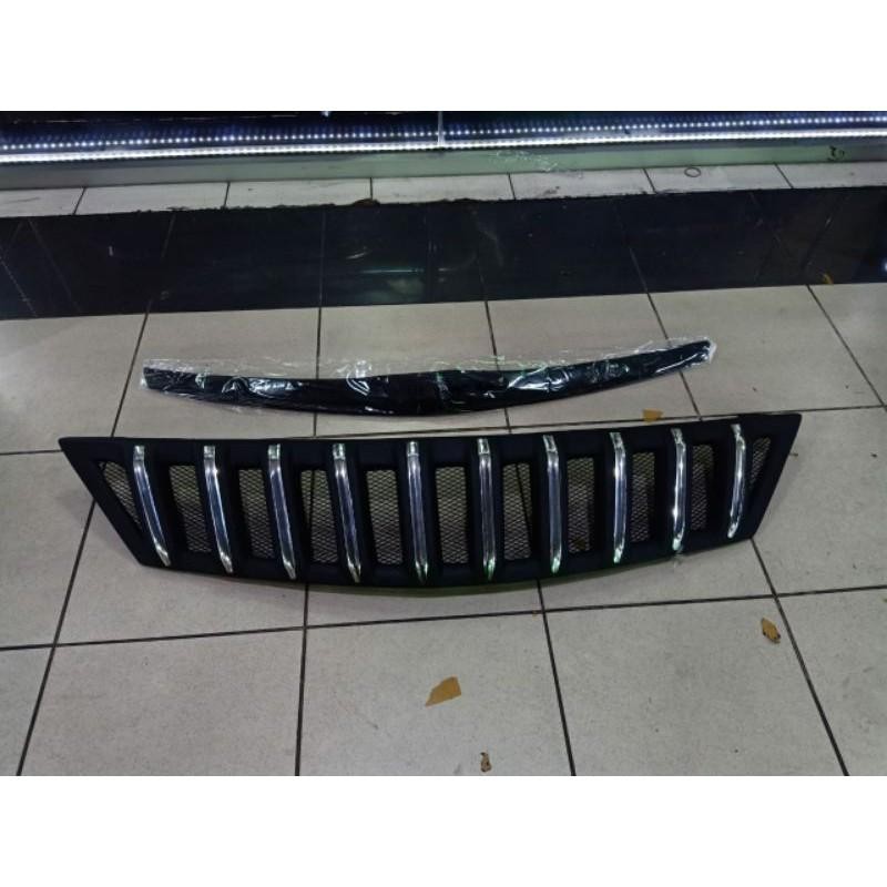 Grill Innova 2009 - 2010 Model Prado