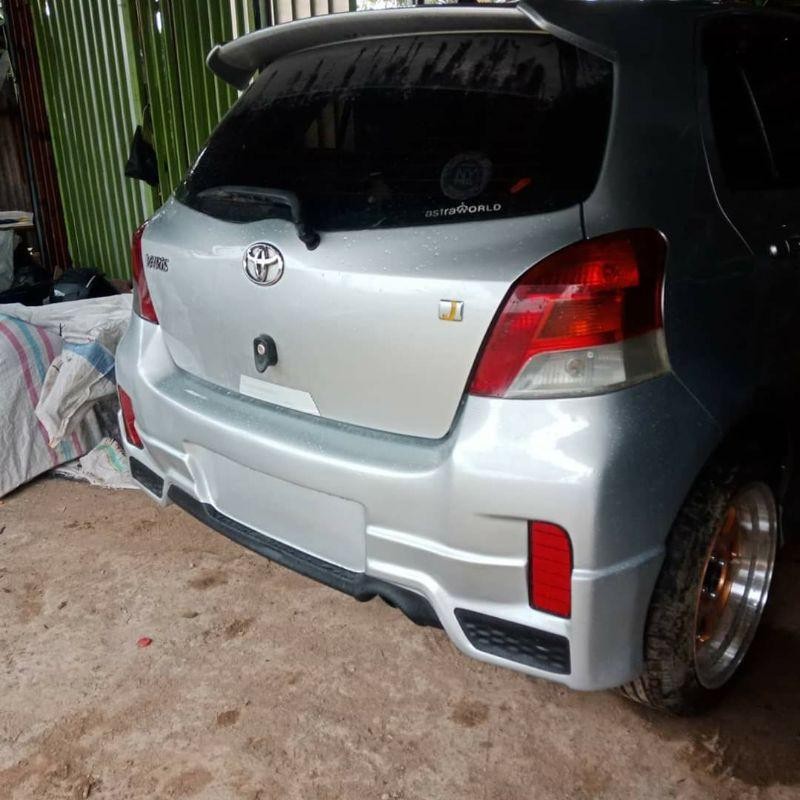 Bodykit Full Bumper Belakang Yaris Tahun 2006 2007 2008 2009 2010 2011 2012