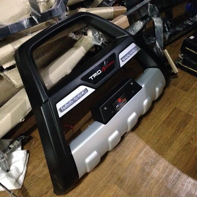Tanduk Bumper Depan Toyota Rush Trd