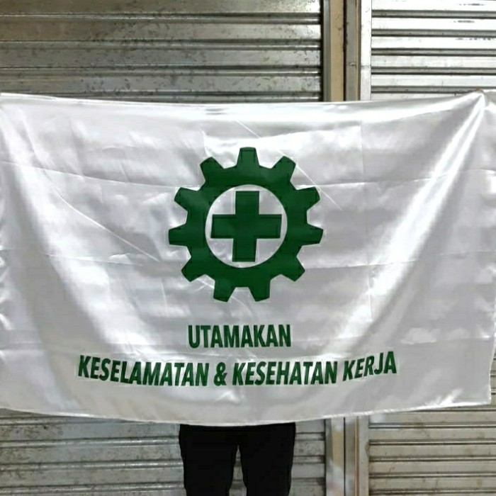 bendera k3 ukuran 135 x 90 satin