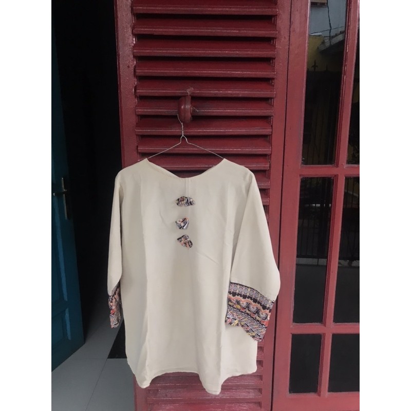 preloved blouse coklat