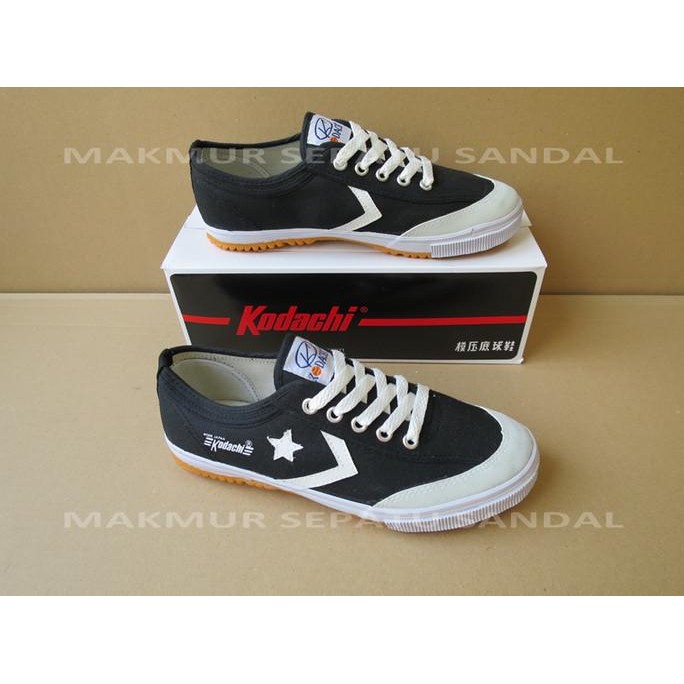 Sepatu Capung - Kodachi 8119 Star Cefron - Hitam Putih