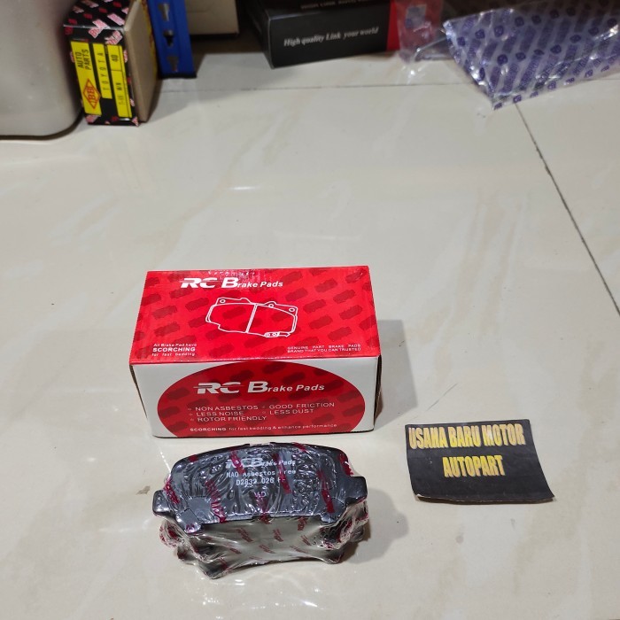 Kampas Rem Belakang Set 2 Roda Toyota Hiace Premio ( Rcb Thailand )