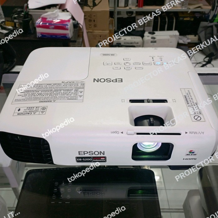 Projector / Proyektor Second / Bekas Epson Eb-S200 Svga Hdmi 2700 Ansi Terlaris 100 % Original