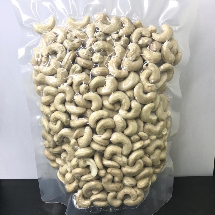 

Ready 500Gr Raw Cashew Nut / Kacang Mete Mentah / Kacang Mede Mentah 500Gram