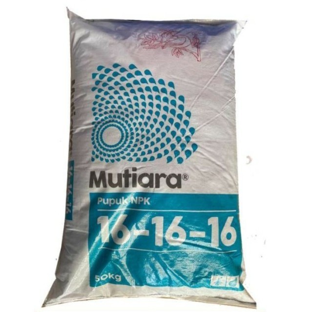 1 Karung Pupuk NPK Mutiara 16 16 16 Meroke Isi 50 kg