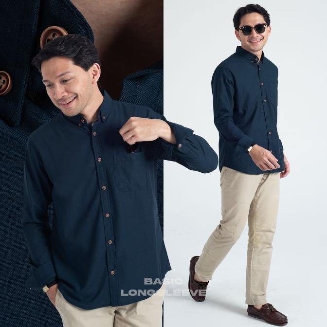 

BLUE- KEMEJA PRIA POLOS WOODCUTTER BASIC SHIRT - NAVY BLUE LENGAN PANJANG