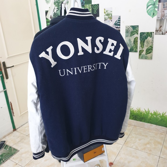 VARSITY JACKET YONSEI UNIVERSITY DRAKOR KAMPUS NO 2 TERBAIK DI SEOUL KOREA SELATAN ALUMNI KAMPUS