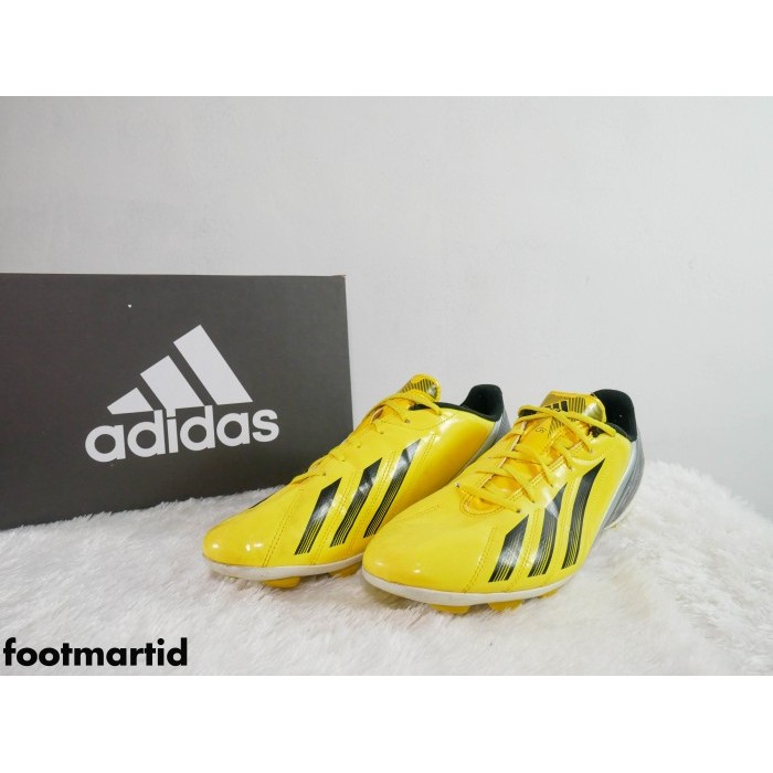 SEPATU BOLA ADIDAS F5 TRX HG G65437 ORIGINAL