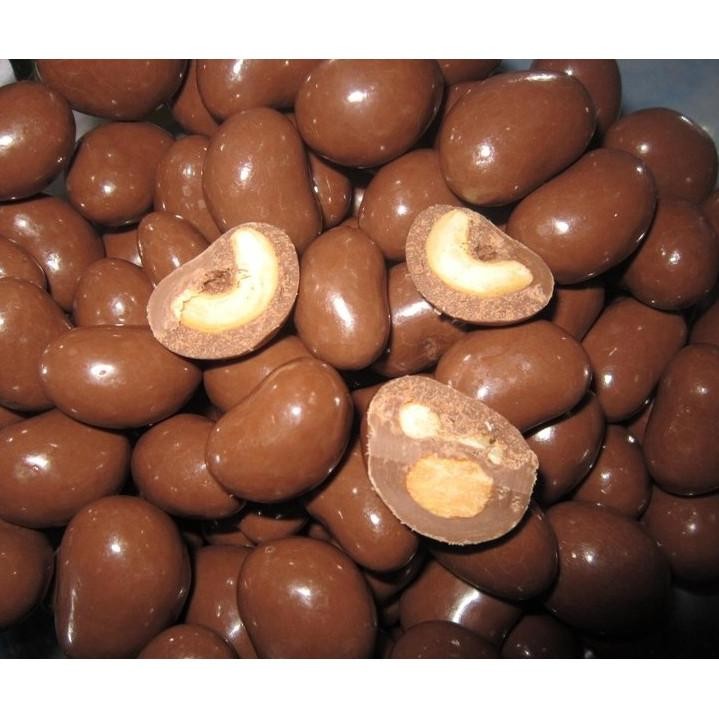 

500 Gram Coklat Isi Mede (Chocolate Cashew)