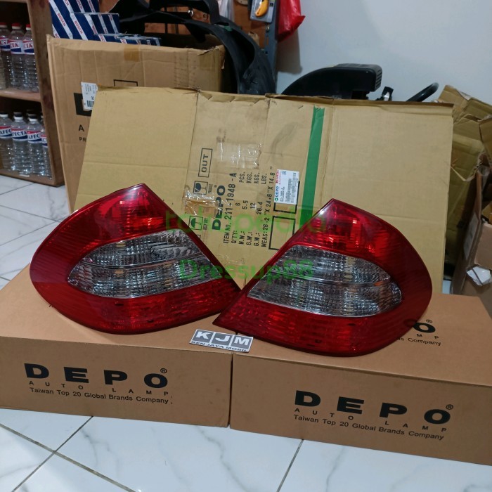 Lampu Stoplamp Mercedes Benz E Class W211 2006-2007 Depo