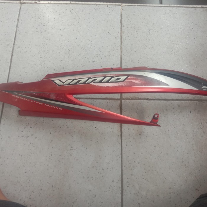 BODY SAMPING KANAN VARIO 110 FI LED