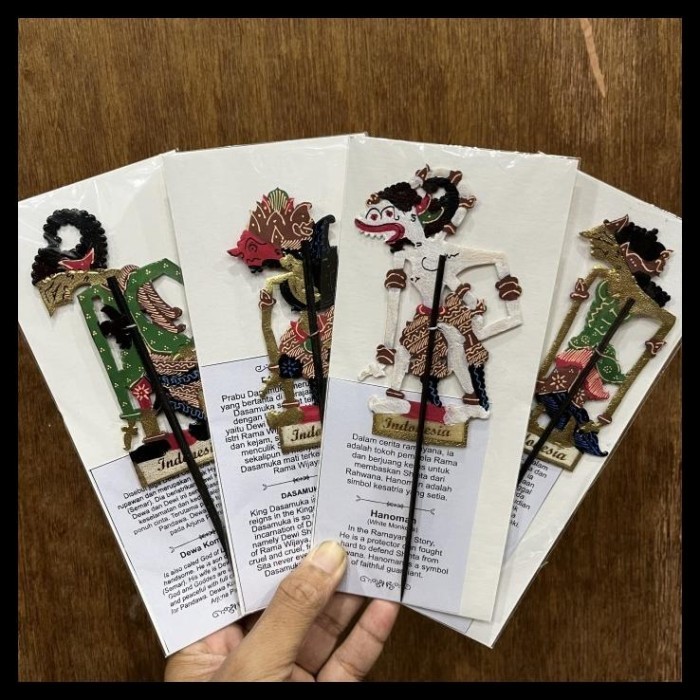 

Andra - Sale Promo Souvenir Miniatur Wayang Kulit Pembatas Buku 1 Kodi (Isi 20 Pcs) Bookmark Khas