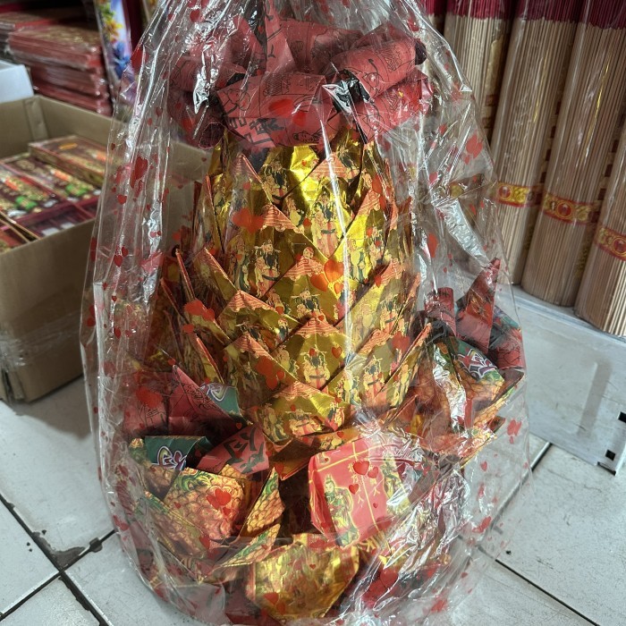 

Kertas Sembahyang Nanas Lipat Dewa Thikong