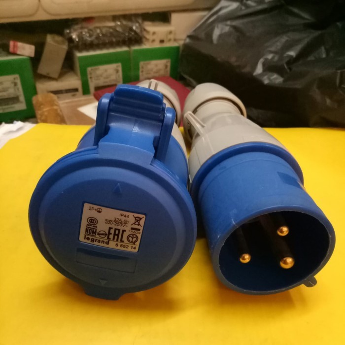 Jual Stop Kontak Mobile Sockets+Sraight Plugs 3Kaki 32A Legrand