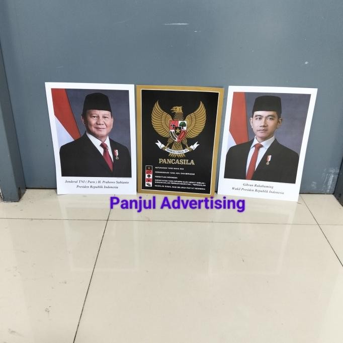 kertas foto presiden dan wakil presiden dan garuda Pancasila P19A