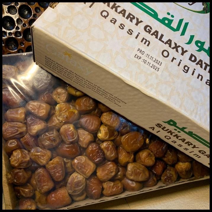 

BEST DEAL BEST KURMA RAJA SUKARY BASAH MADINAH 1 KG MURAH KURMA SUKARI BASAH !!!!!!