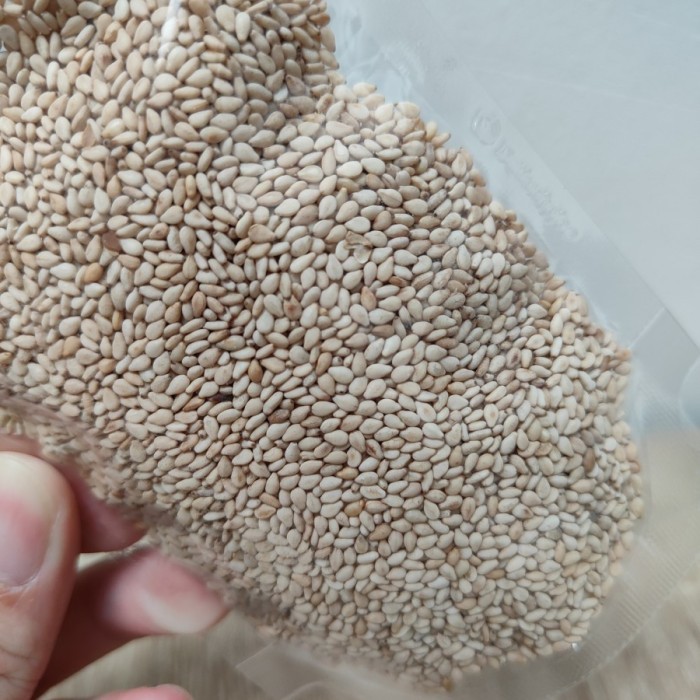 

Wijen Panggang 50Gr Roated Eame Eed Wijen Angrai Java