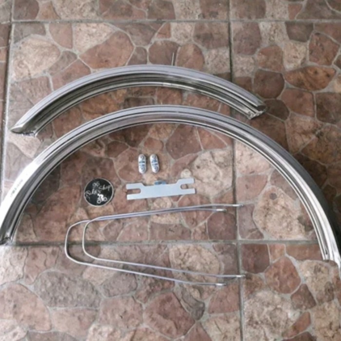 spakbor 26 chrome fender sepeda federal touring