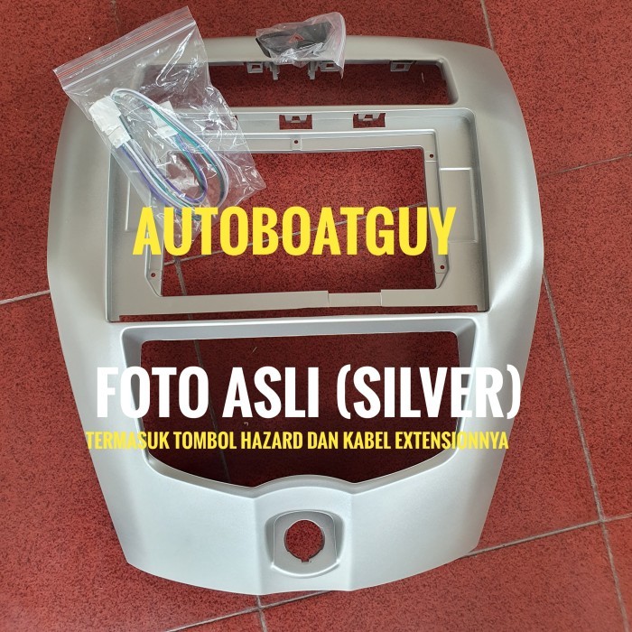 Frame Headunit Nissan Livina ( Grand ) 2007 - 2016 OEM Style Android