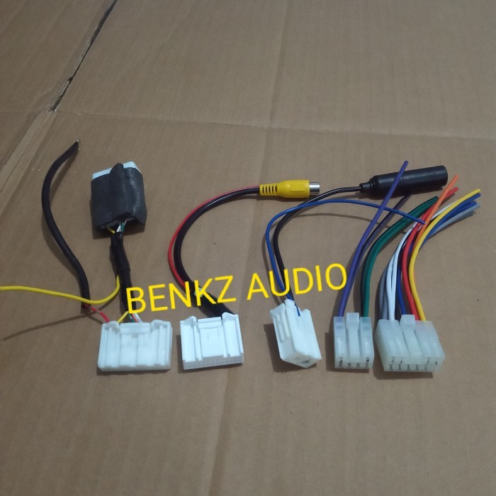 Soket kabel untuk head unit pioneer bawaan Fortuner vrz innova reborn