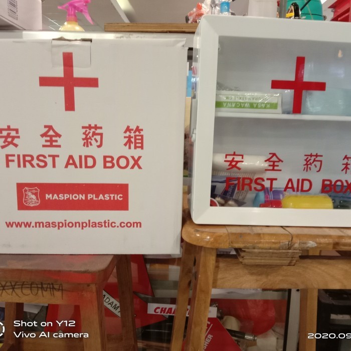 KOTAK OBAT P3K+ISI LENGKAP KOTAK P3K DINDING LENGKAP