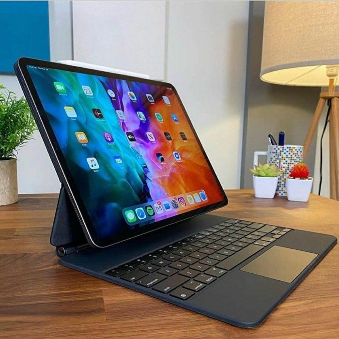 New Magic Keyboard iPad Pro 2020 11inch