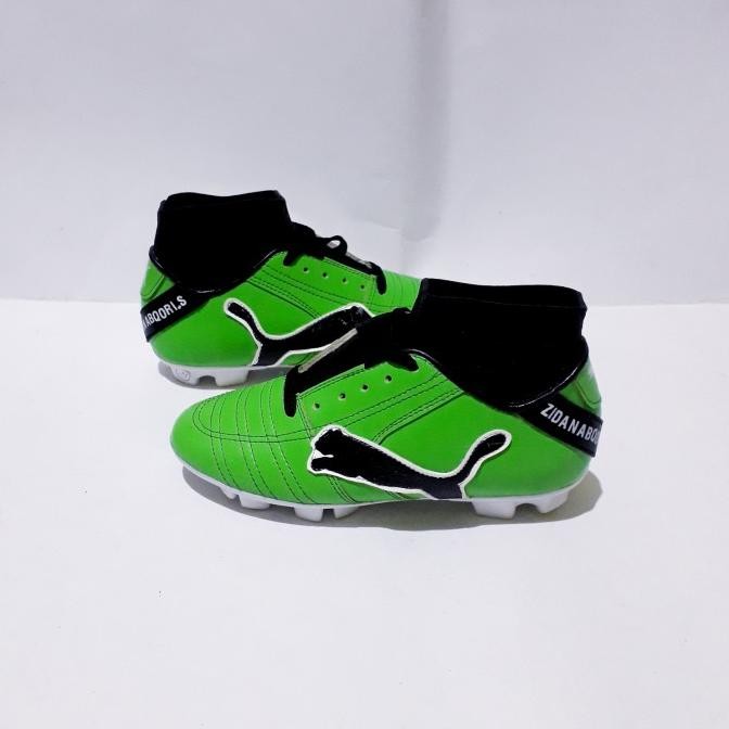 SEPATU BOLA PUMA ANAK.SIZE 28-36