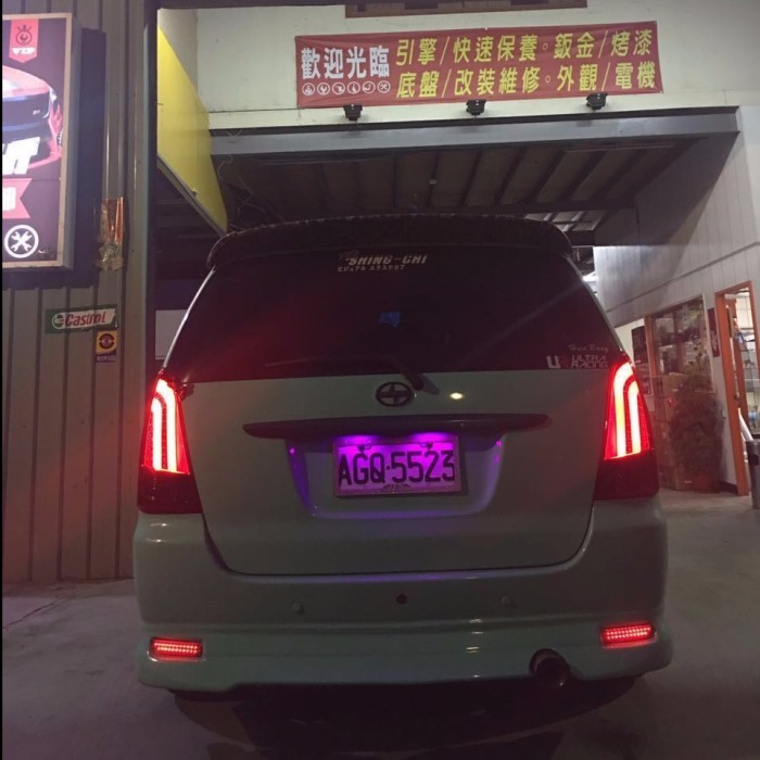 TERBARU YZ Stop Lamp/Lampu Belakang Mobil Toyota Innova 2005 - 2015 LED BISA GRAB