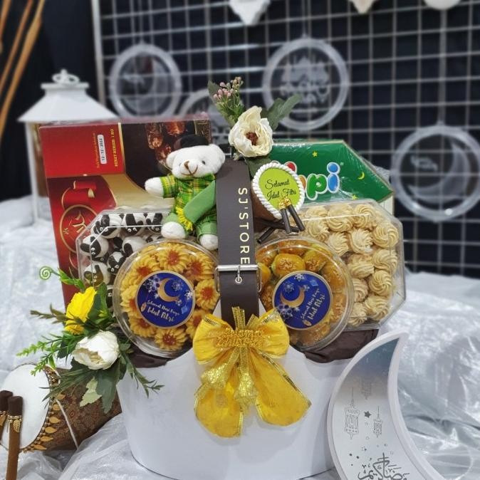 

Sale! Paket box hampers lebaran kue kering toples murah 34