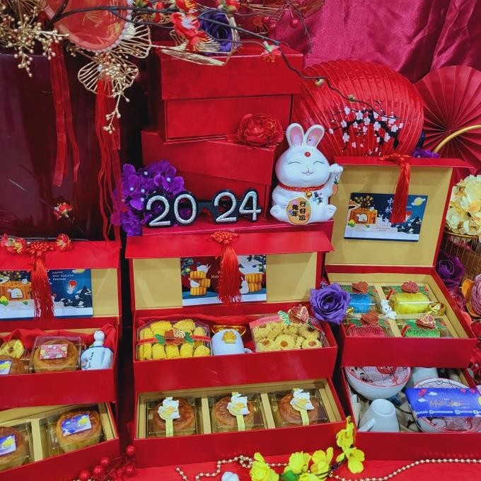 

Sale! Box paket hampers mooncake kue bulan 27