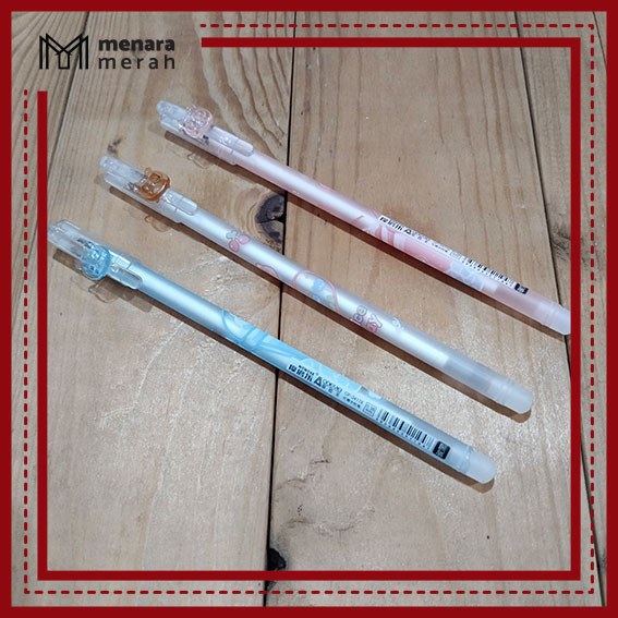 

Erasable gel pen/ Pulpen yang bisa dihapus/ Gel pen hitam 0.38 mm - Odemei