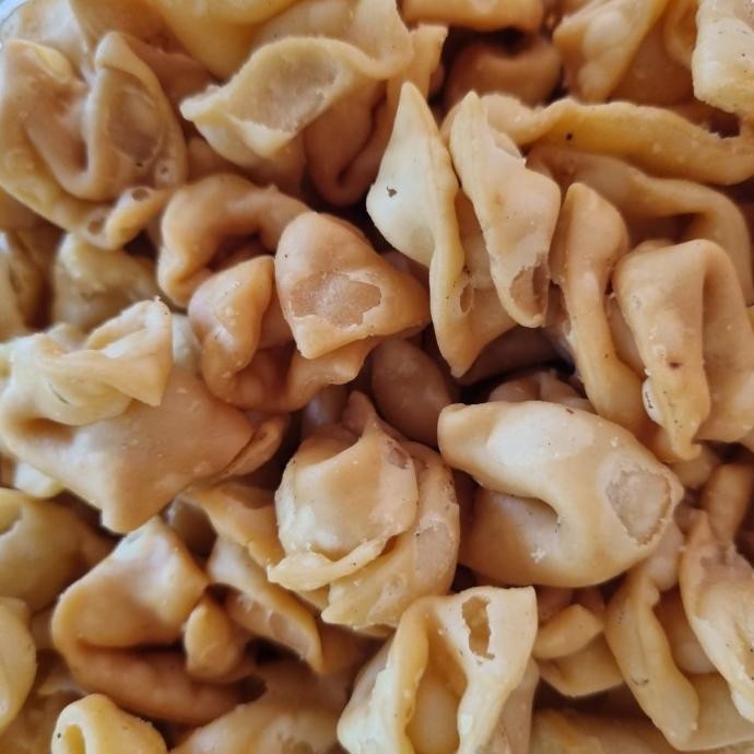 

READY STOCK KRIPIK PANGSIT LIPAT 1 BAL !!!!!