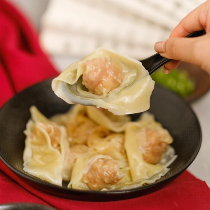 

Pangsit Babi Rebus Ko Ahan (Frozen Pack) isi 8 Pcs BERMUTU