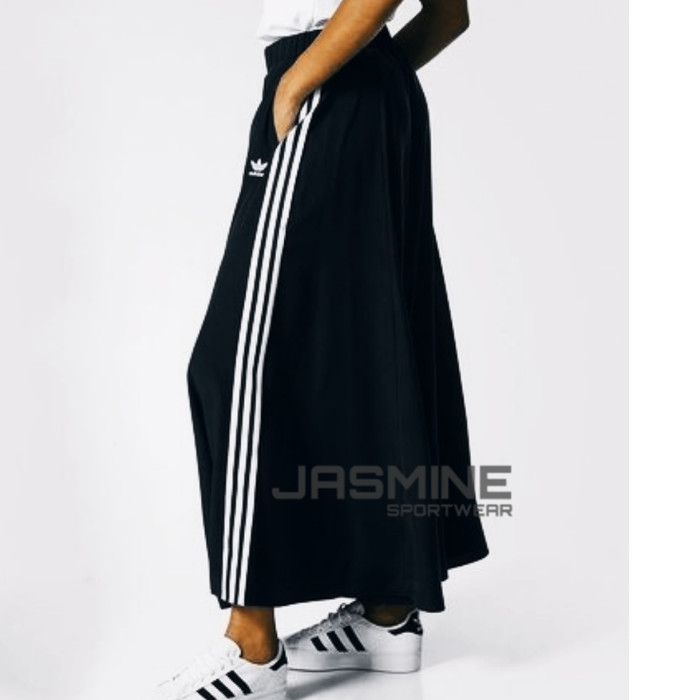 Rok Celana Olahraga Muslimah Syar'i