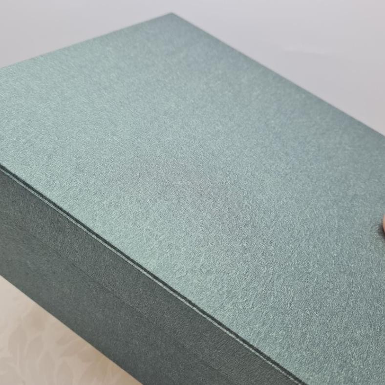 

BR - Box kue 22x22x8cm / kotak lapis legit polos / hard box / kotak hamper idul fitri TERLARIS