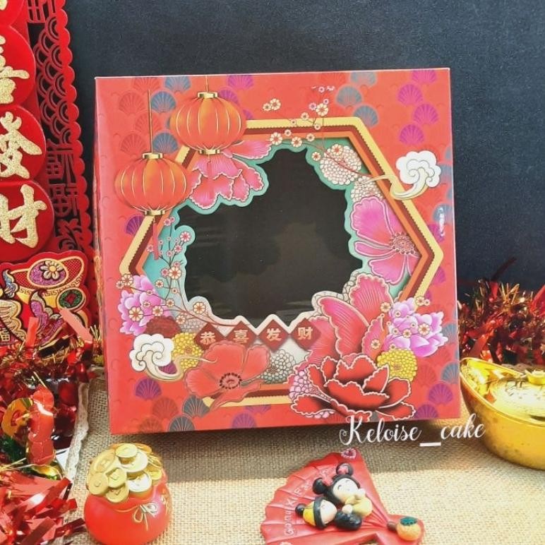 

BR - (isi 5 pcs /@8.500) BOX/DUS CHINESE NEW YEAR/CNY/IMLEK UKR 22 X 22 X 8 TERLARIS
