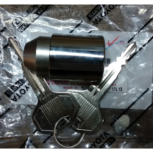 TERBARU Kunci / lock ban serep Toyota Rush