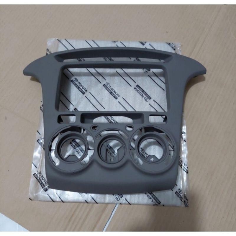 Panel Frame Head Unit Innova Lama Original. Frame Tape Innova Lama 2004 Sampai 2009 Toyota Original