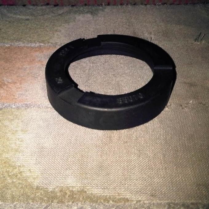 karet tatakan per belakang BMW E34